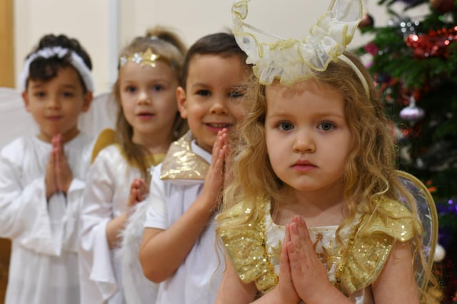Welland Primary Academy nativity play
Nat21 EMN-210812-122302009