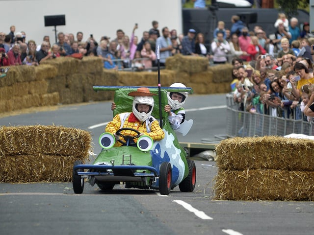 Seafront Soapbox Race Eastbourne 2021 (Photo by Jon Rigby) SUS-210927-093712001
