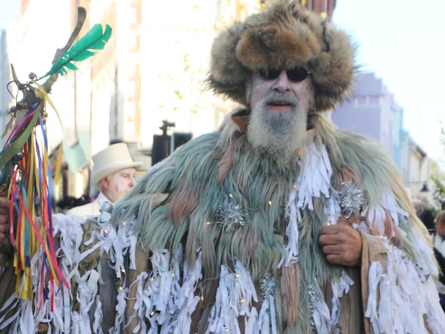 St Leonards Frost Fair. Photo by Roberts Photographic SUS-171126-131918001
