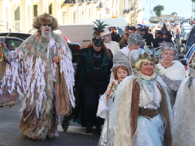 St Leonards Frost Fair. Photo by Roberts Photographic SUS-171126-132122001