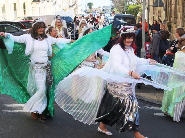 St Leonards Frost Fair. Photo by Roberts Photographic SUS-171126-132136001