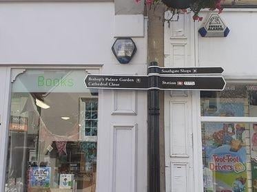 In August, a sign was placed on South Street - only for it to be pointing in the wrong direction! The sign was then subsequently turned the right way. You can view the full story at https://www.chichester.co.uk/news/people/sign-pops-up-in-chichester-pointing-in-the-wrong-direction-3342908