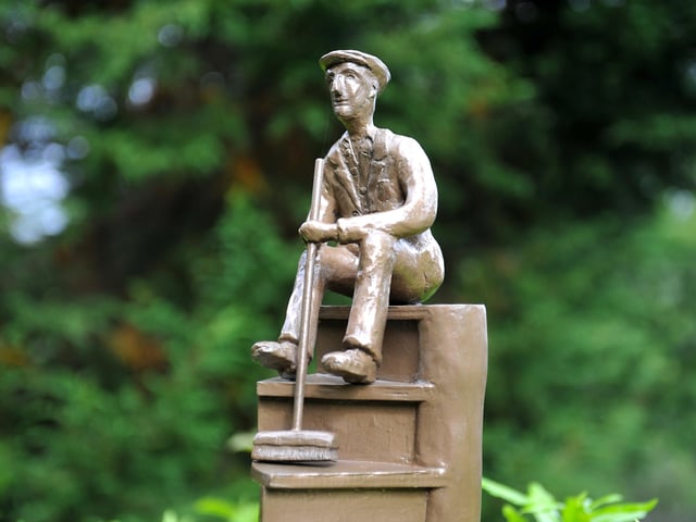 Surrey Sculpture Society Exhibition running until 5 September at Leonardslee Lakes and Gardens. Pic S Robards SR2108132 SUS-210813-173336001