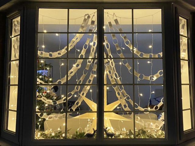 Lots of paper chains in this festive window