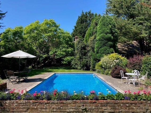 Nuthurst Street, Nuthurst, Horsham, RH13. Photo from Zoopla.