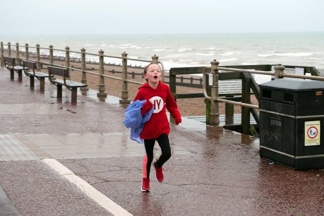 HY Runners raising money for Charity for Kids. Photo taken by Frank Copper on St Leonards seafront 27/12/21. SUS-211228-082152001
