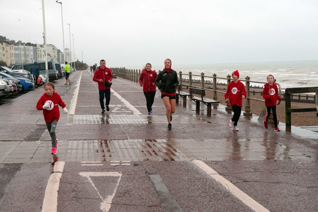 HY Runners raising money for Charity for Kids. Photo taken by Frank Copper on St Leonards seafront 27/12/21. SUS-211228-082639001
