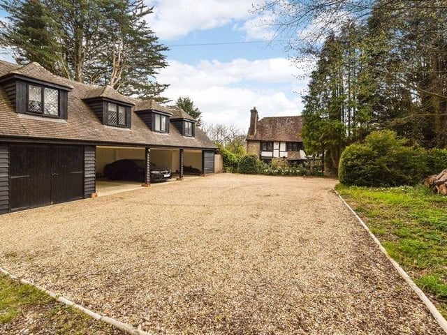 Nuthurst Street, Nuthurst, Horsham, RH13. Photo from Zoopla.