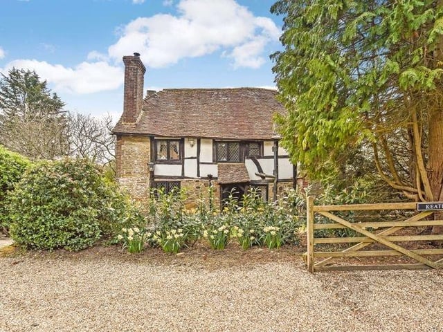 Nuthurst Street, Nuthurst, Horsham, RH13. Photo from Zoopla.