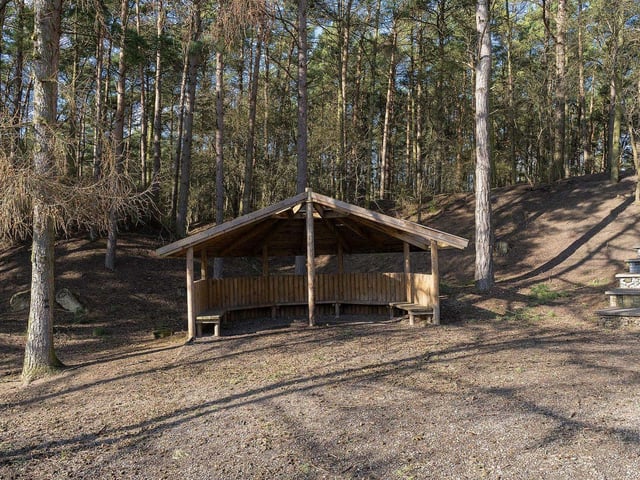 Gary said: "Great place to walk dogs. Drains well in winter. Facilities like cafe, toilets and dog waste bins. The only negative is the high parking charges. As a place to walk dogs I really liked Irchester Country Park. However, all three country parks suffer from the expensive parking charges."

Overall rating: 4.3/5