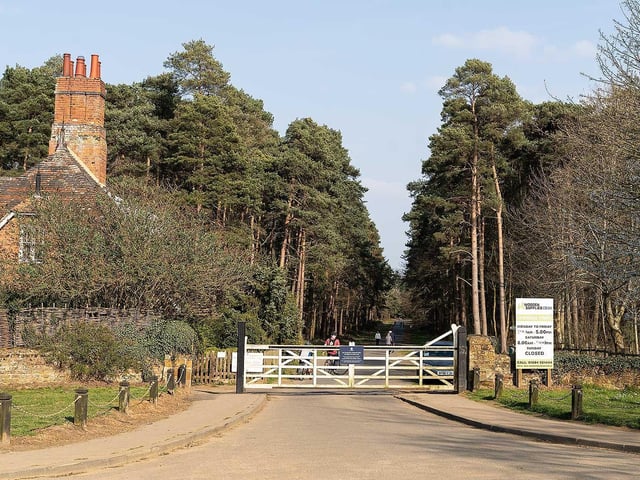 Gary said: "A very popular location for walking dogs. Dogs love it here (no doubt partly because of the squirrels!). Could do with more dog waste bins and like many forest locations, can be muddy in winter."

Overall rating: 4.2/5