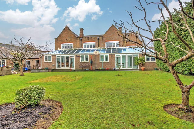 A truly substantial 7 bedroom detached family home which has been extended and improved by the current owners and now offers over 4800sqft of accommodation with an attached one bedroom self-contained annexe.