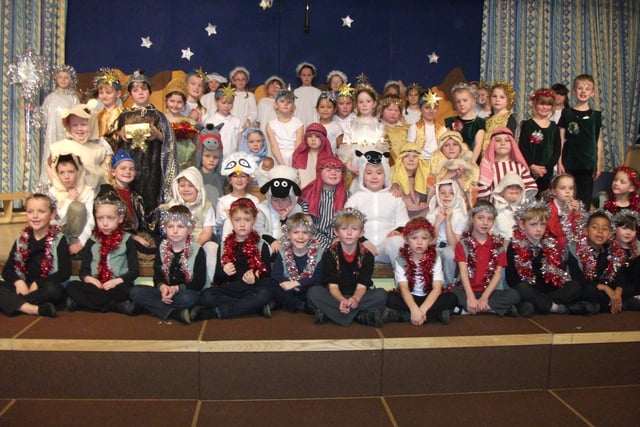 Battle and Langton Primary School nativity play 2014 SUS-141216-131248001