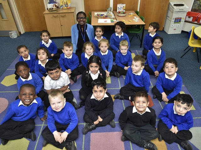 The Beeches School reception classes (3) Rec19 EMN-191127-145922009