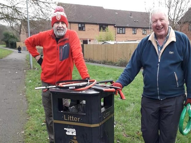 Simon Haywood teams up with Trevor Ryves to help Daventry Litter Wombles.