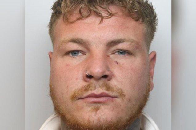 Thug Baxter left his partner with a black eye after a nasty domestic assault. He was jailed for 32 weeks.