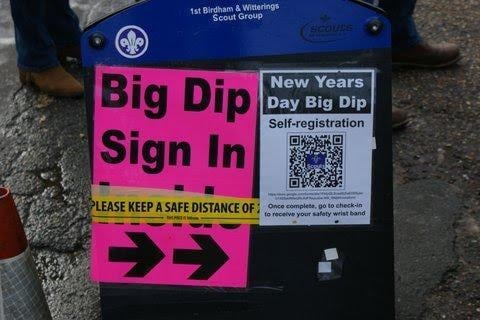East Wittering New Year Big Dip 2022. Picture from Jerry Goodman SUS-220201-103403001