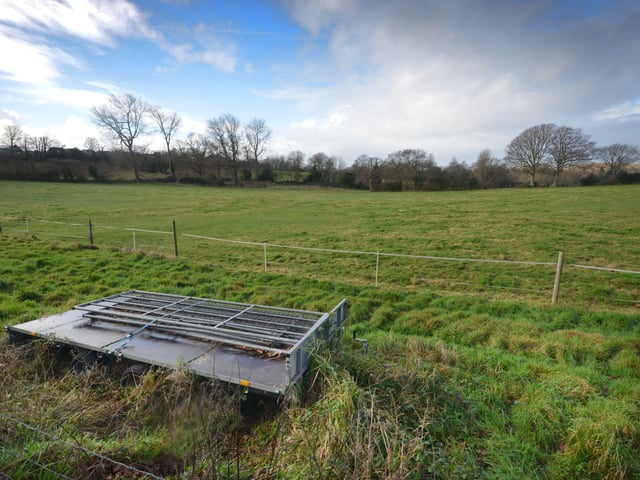 Residents opposed to a planning application to build 210 homes in fields off Fryatts Way in Bexhill.Photo showing part of the land. SUS-220401-121619001