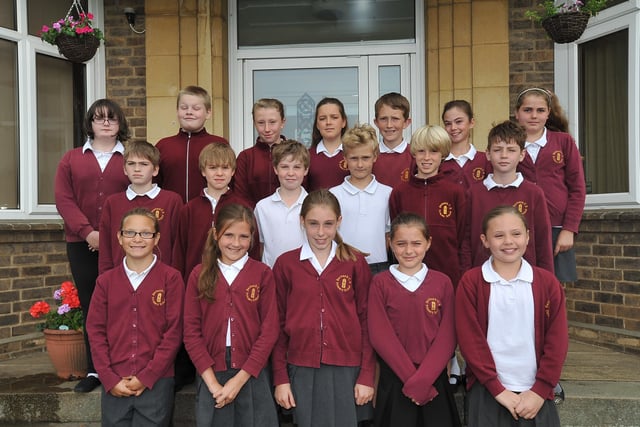 Year 6 leavers Y614 at  Barnack C of E   primary school. EMN-140623-191845009