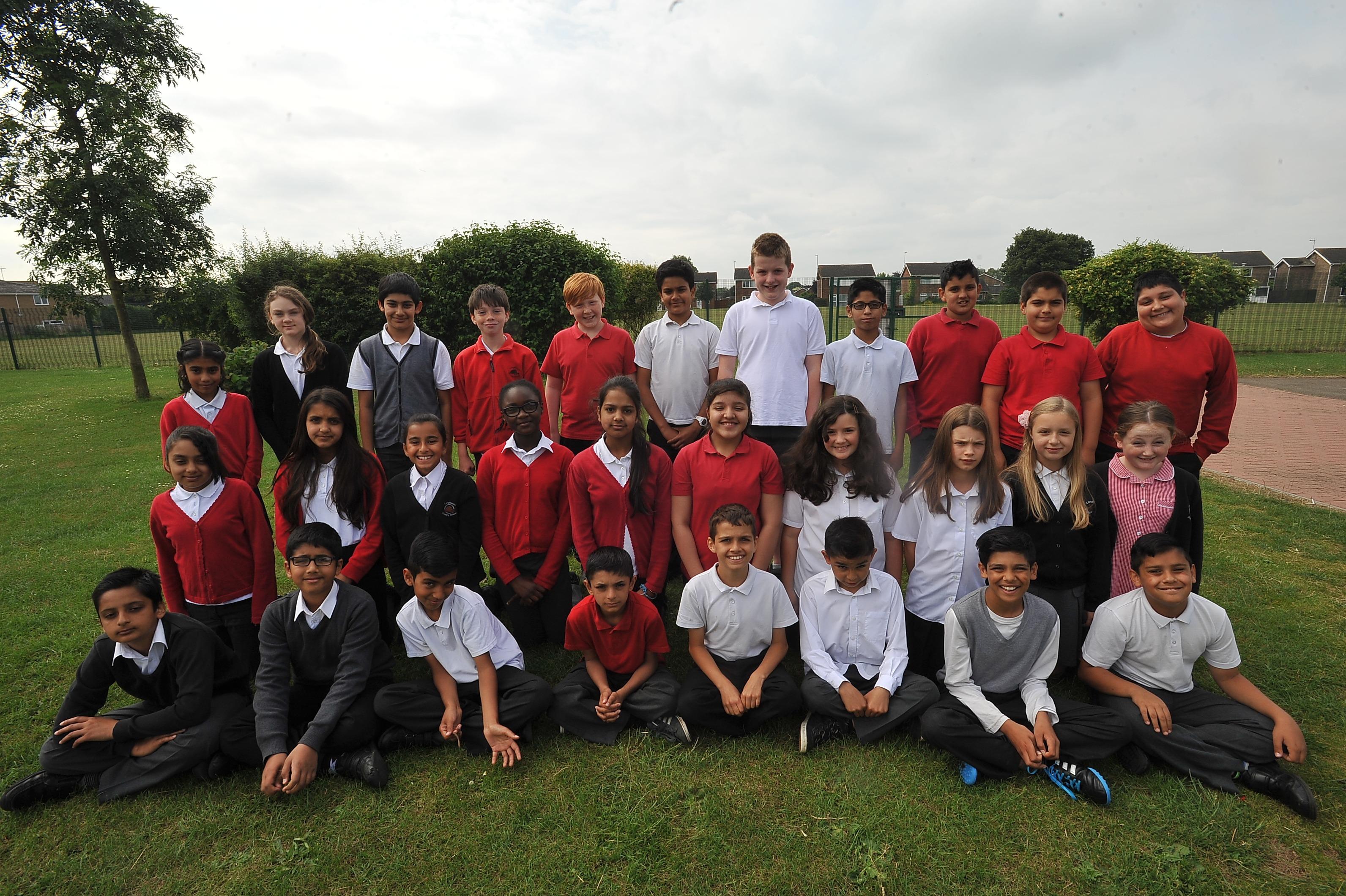 Year 6 leavers Y614  Miss Barnsley's  Class at Longthorpe primary school EMN-140624-150216009