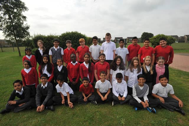 Year 6 leavers Y614 Miss Barnsley's Class at Longthorpe primary school EMN-140624-150216009