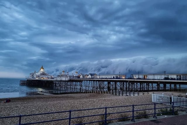 Top 30 shots in and around Eastbourne by Tadas Kam. SUS-220501-164145001