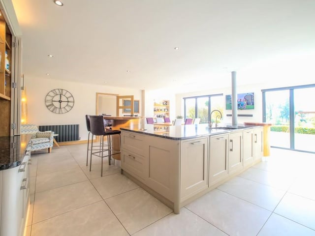 Picture: Stonhills Estate Agents, Northampton / Rightmove