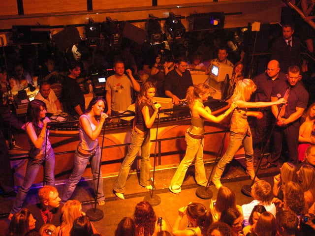 2005 - Girls Aloud at Faith nightclub, Geneva Street, Peterborough