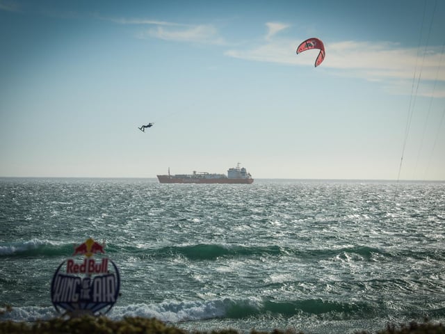 Lewis Crathern has been kitesurfing on these shores and in Cape Town in recent months / Pictures; Eunice Bergin