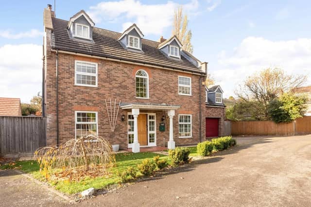 Six bedroom house for sale in Magdellen Court, Peterborough