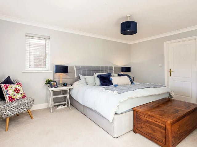 Six bedroom house for sale in Magdellen Court, Peterborough