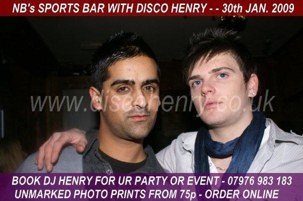 A Friday night out in Balloon Bar and NB's, Northampton back in 2009. Photo: Disco Henry.