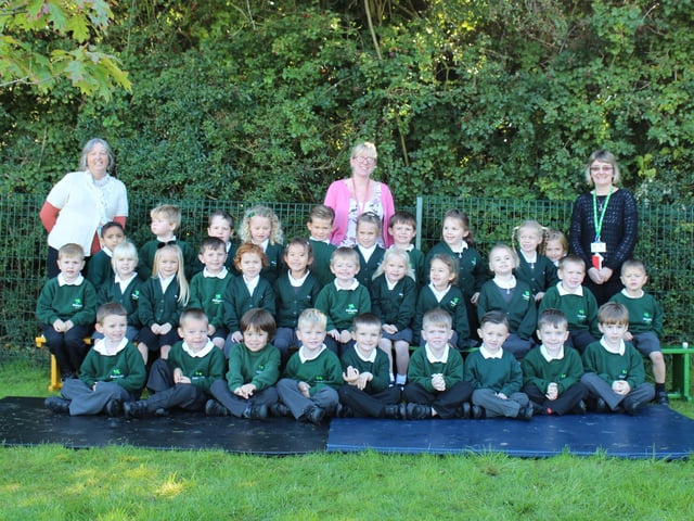Polegate Primary School class RH - teacher is Mrs Hadley. SUS-151021-102230001