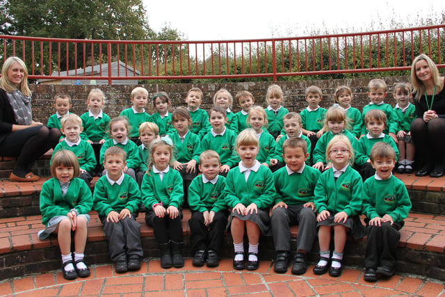 Stone Cross Primary School - Robins class SUS-151229-160006001