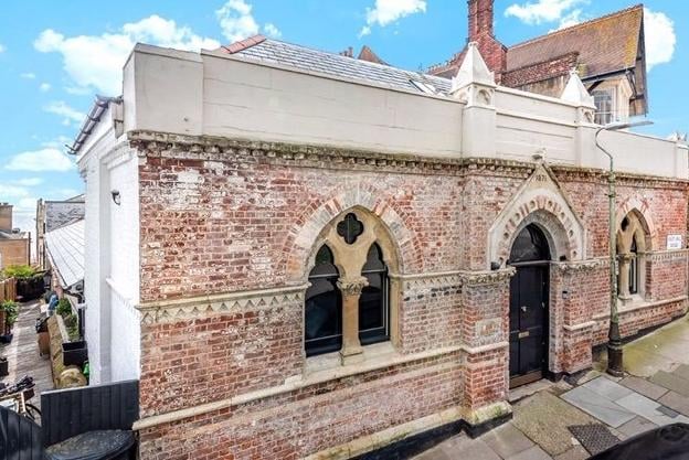 St Leonards Bath House SUS-221101-134941001