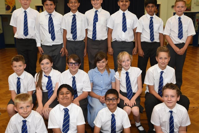 Y615 Year 6 leavers at  St Thomas More catholic primary school  Miss Bowyer's class EMN-150907-231655009