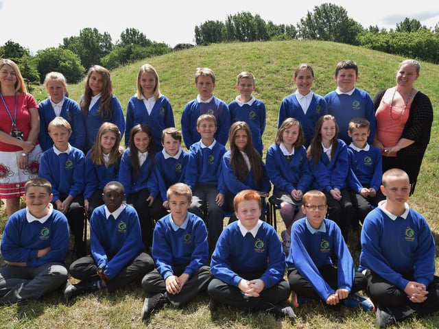 Y615 Year 6 leavers at  Watergall primary School Mrs Green and Miss Salter's class EMN-150907-232347009