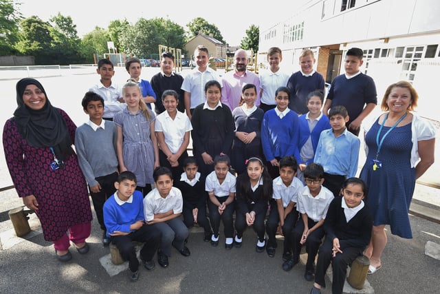 Y615 Year 6 leavers at  The Beeches school  Miss Azam, Miss Lee and Mr Dykes class EMN-150907-232213009