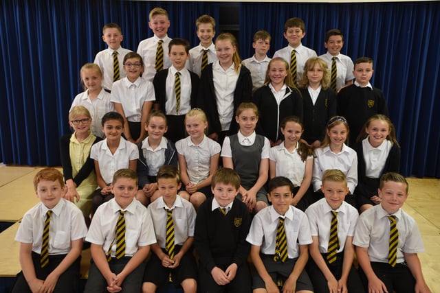Y615 Year 6 leavers at Werrington primary school  Miss Chase's class EMN-150907-235550009