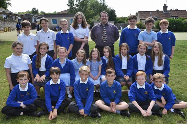 Y615 Year 6 leavers at Castor C of E Primary school EMN-150907-233901009