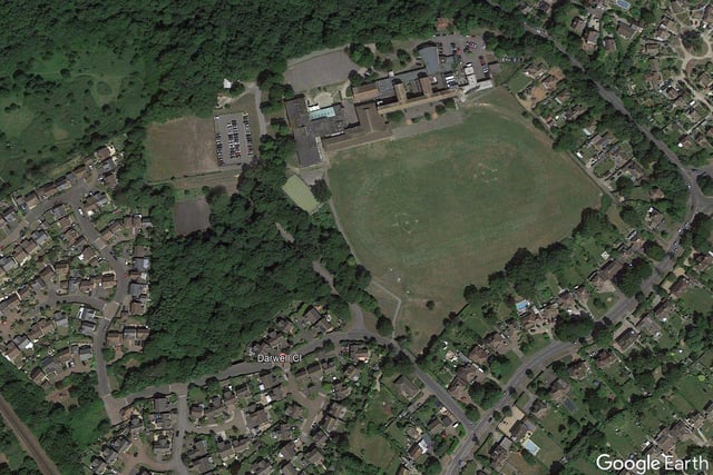 The site of The Grove School which then turned into St Leonards Academy Darwell Campus. Image supplied by Google Earth.

2013 SUS-220114-104938001