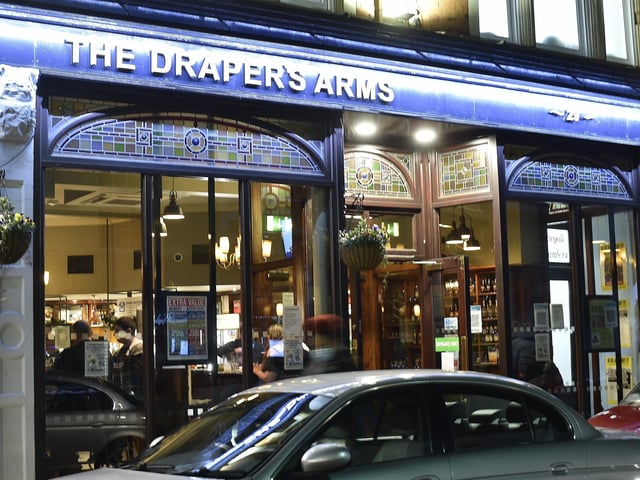 The Draper's Arms in Cowgate has advertised for bar staff
