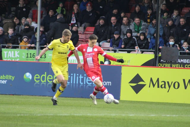 Tom Nichols on the ball. Crawley Town v Tranmere Rovers. Pictures by Cory Pickford SUS-220122-163833004