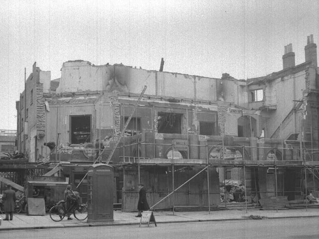 Demolition of the New Theatre, Abington Street, February 20, 1960