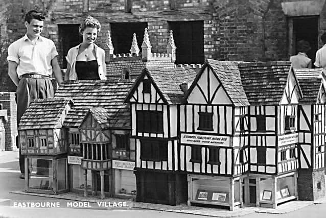 Eastbourne Model Village was built by Benjamin White and was a tourist attraction at the Redoubt Fortress from 1954 to 1975. SUS-220802-101121001