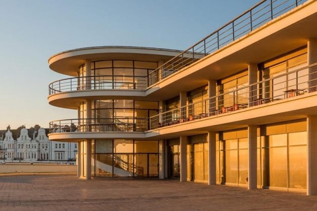 The De La Warr Pavilion, on Bexhill seafront, has a number of interesting exhibitions and they are free to visit. SUS-221002-120716001