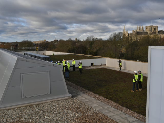 Topping out ceremony at the new ARU Peterborough site at Bishop's Road. EMN-220214-145157009