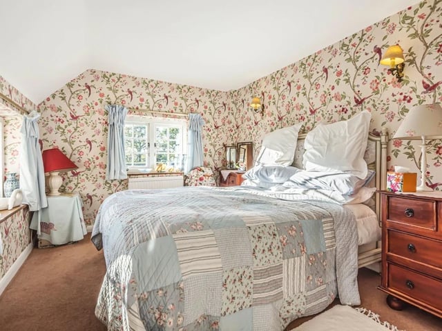 Dowlands Lane, Smallfield, Horley SUS-220215-071737001