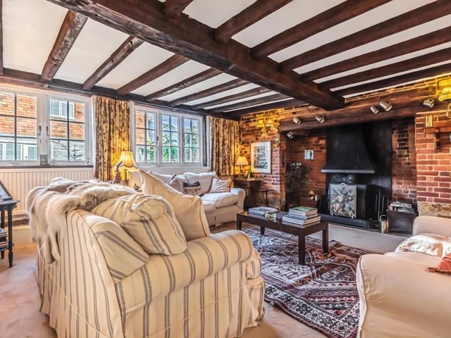 Dowlands Lane, Smallfield, Horley SUS-220215-071757001
