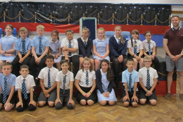 Leighton primary school year 6 leavers (3) Y619

SUBMITTED PIX -  WE ARE NOT ALLOWED IN SCHOOL. EMN-190719-114256009